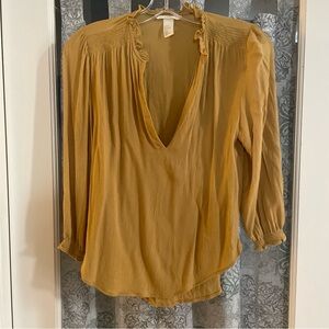 H&M Yellow/Gold Peasant Type Top Size 8
